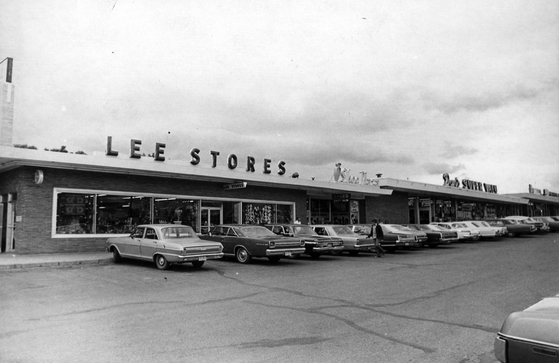 Arrowhead Plaza late 1960s